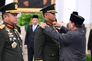 Presiden Prabowo Subianto Lantik Jenderal Tandyo Budi Revita sebagai KSAD di Istana Negara